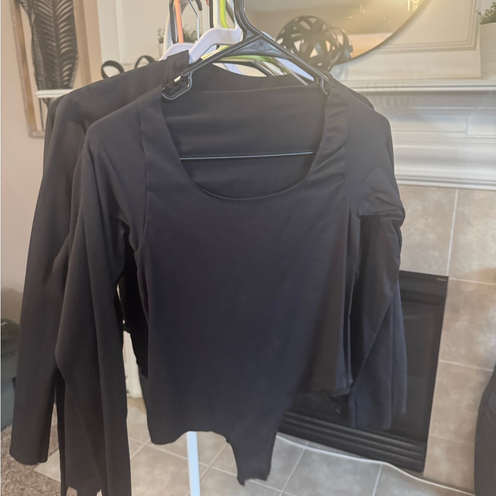 SKIMS Long Sleeve Scoop Neck bodysuits